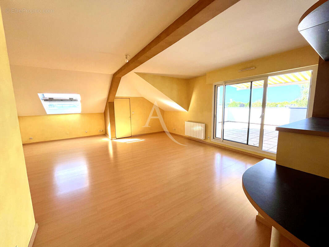 Le Bondon / La Madeleine. Grand appartement dernier étage avec belle terrasse - photo 4
