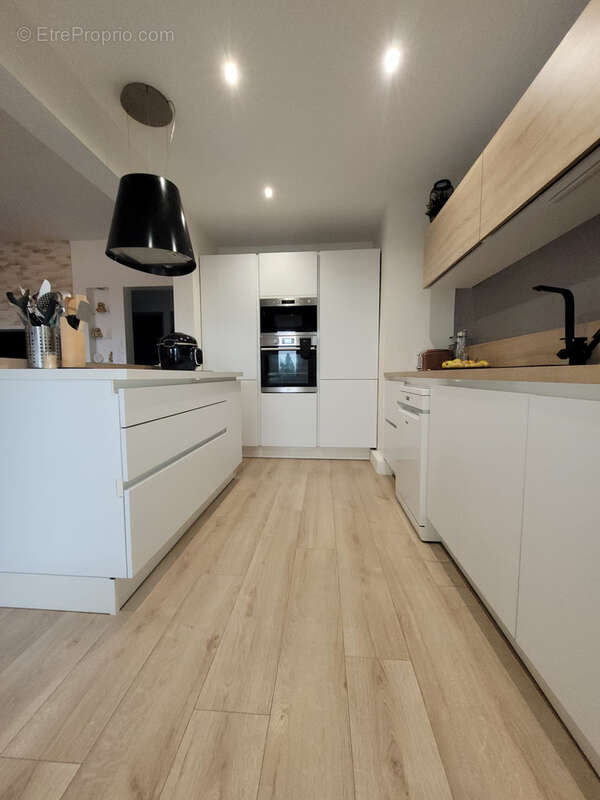 Appartement à LE HAILLAN