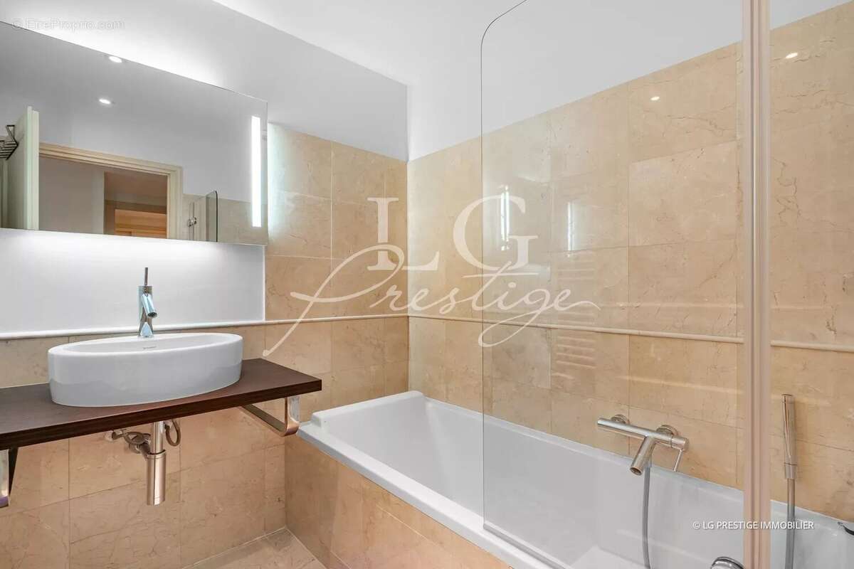 Appartement à THEOULE-SUR-MER