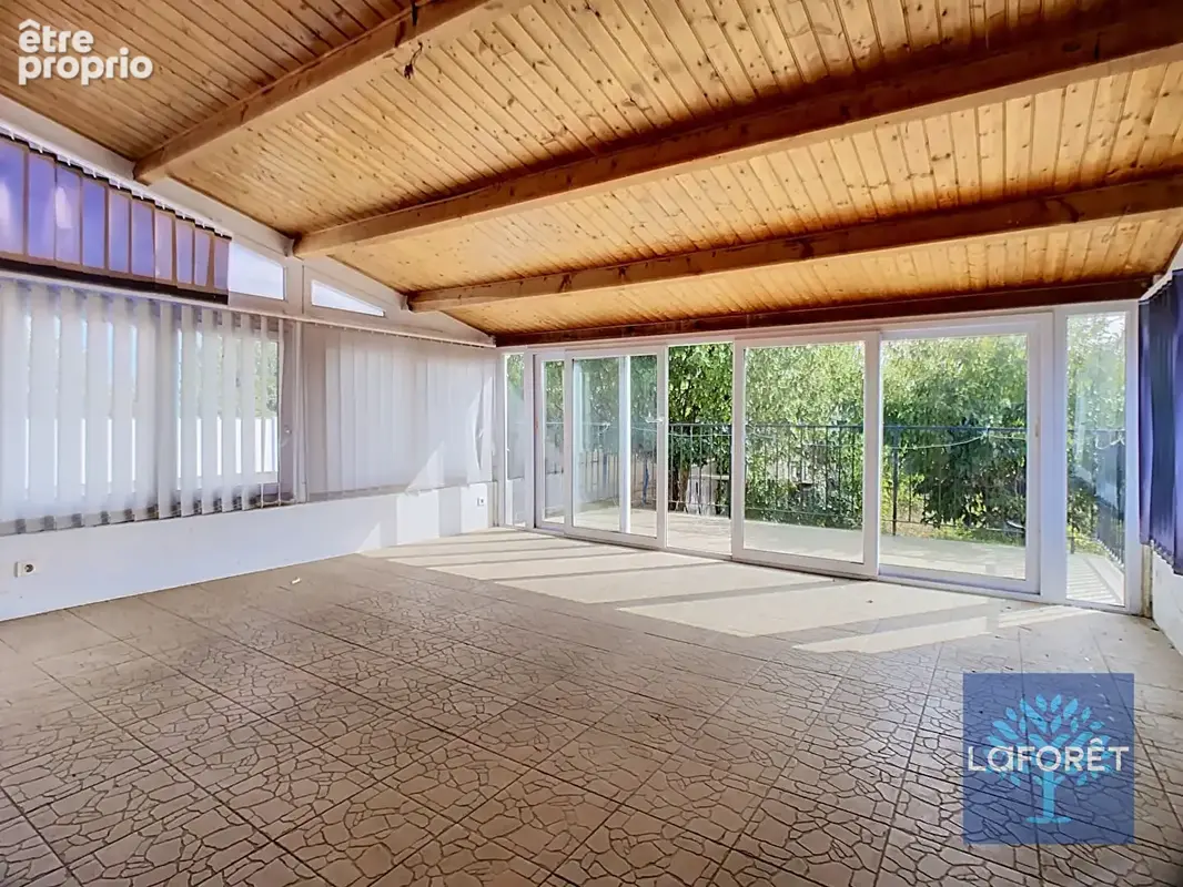 Maison familiale avec véranda Chantonnay 6 pièce(s) 103 m2 - photo 11
