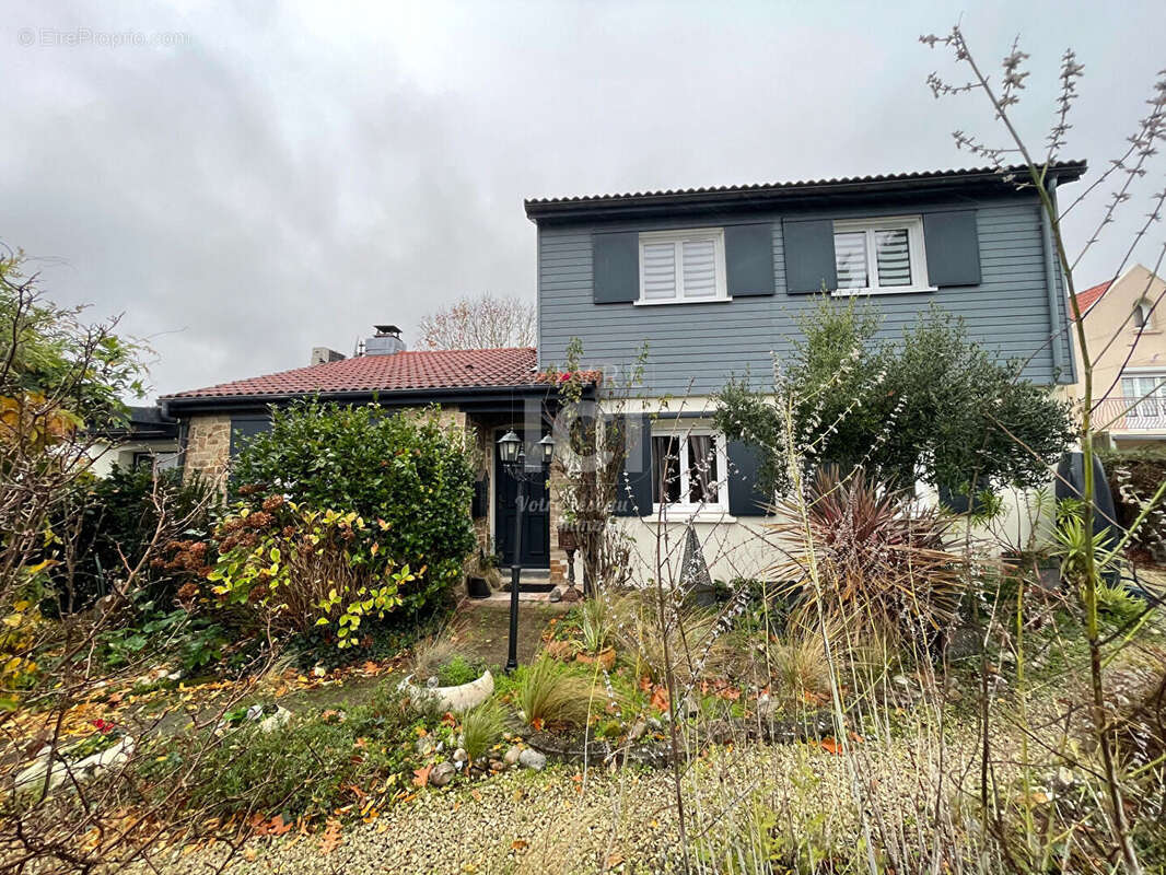 Maison à LA CHEVROLIERE