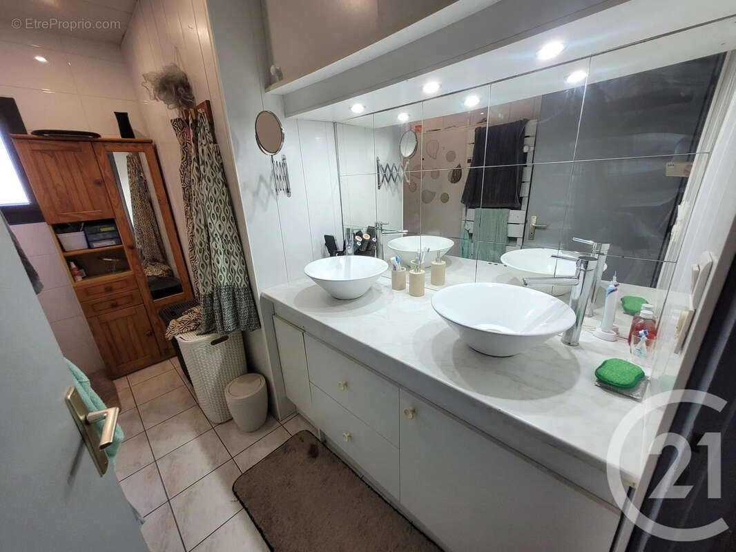 Maison 125 m² à Montpont-En-Bresse  - photo 10
