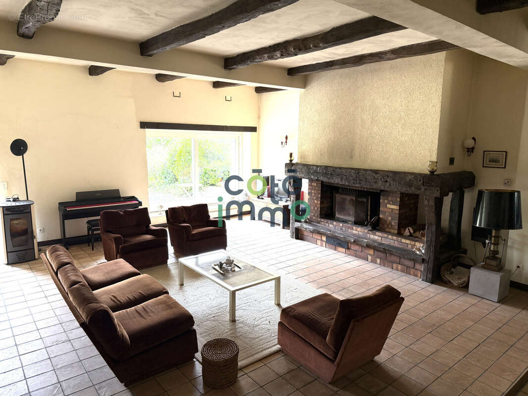 Maison à ARMOY