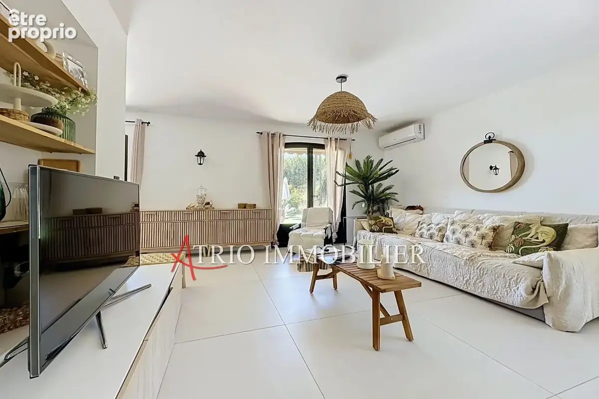 Maison 5 pièces 117 m² à vendre à Saint-Laurent-Du-Var (06700) - photo 5