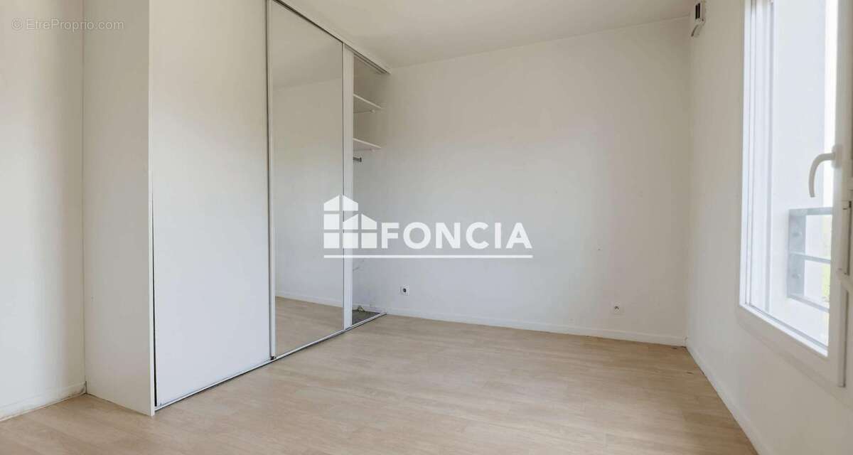 Appartement f2 a quincy sous senart proche gare - photo 5