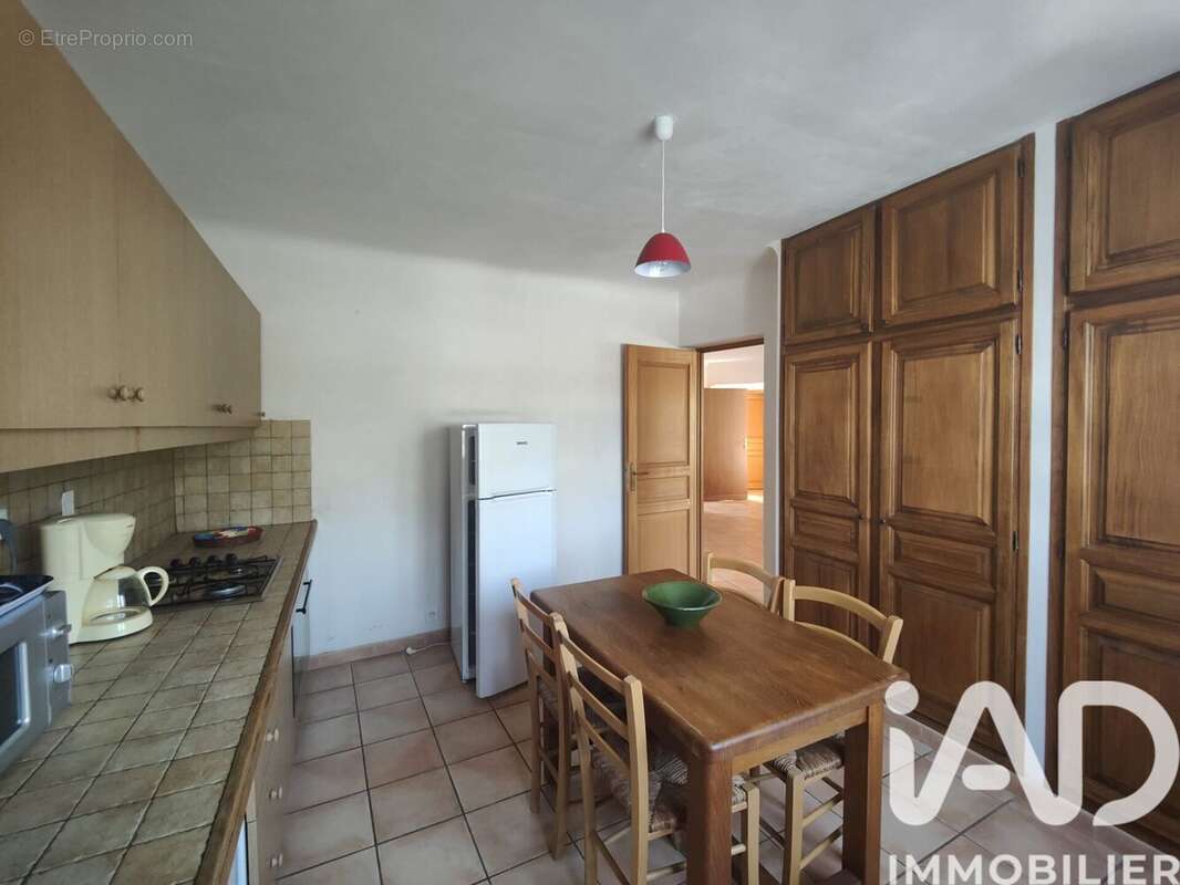 Photo 6 - Appartement à LES SALLES-SUR-VERDON