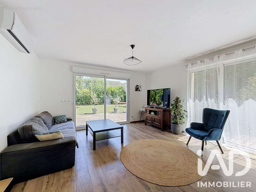 Maison 128 m² à Le Plessis-Bouchard  - photo 2