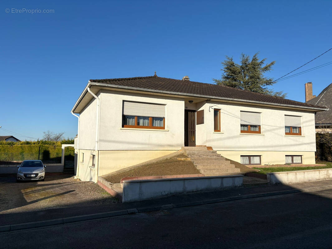 Maison à BOUZONVILLE