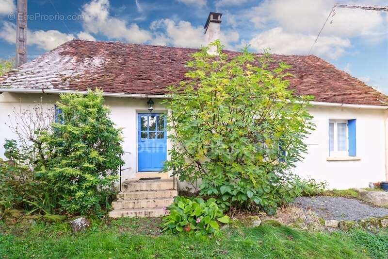 Maison à SAINT-LEGER-MAGNAZEIX