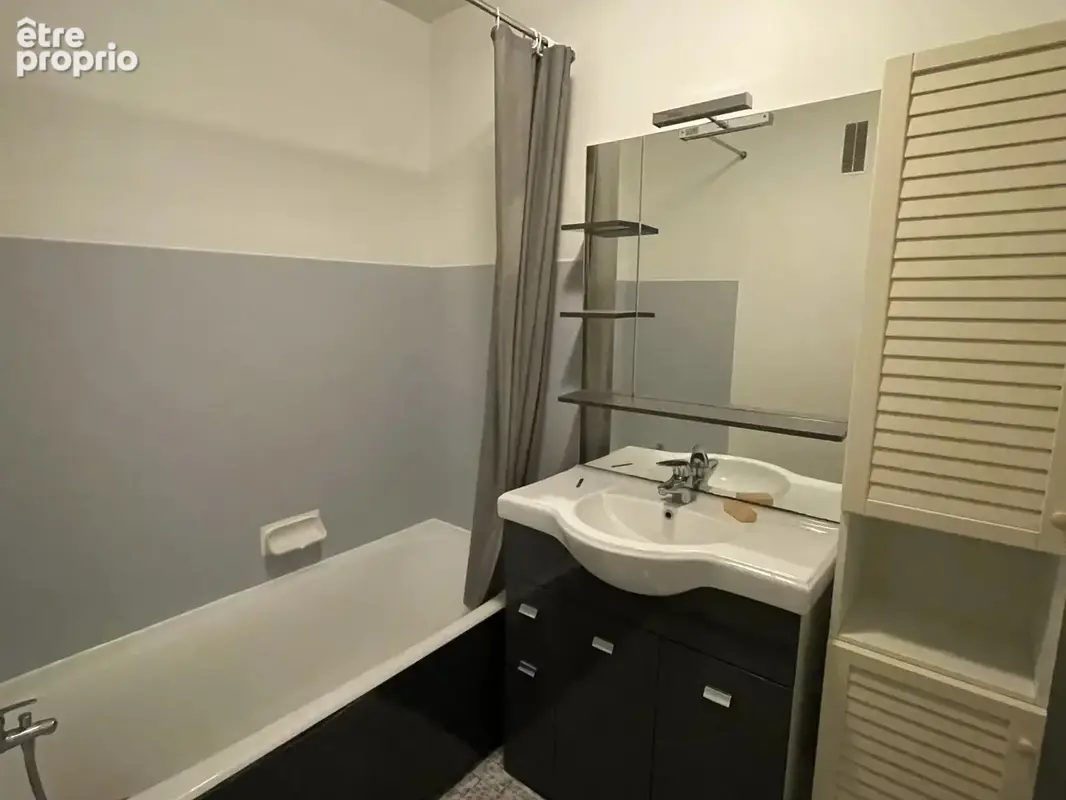 2 pièces avec balcon proche RER - photo 3