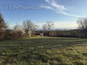 Terrain à LABECEDE-LAURAGAIS