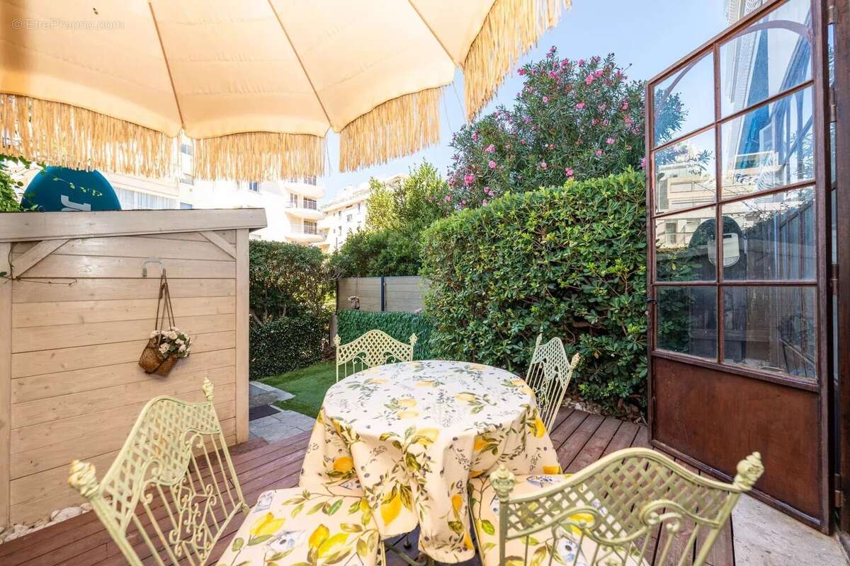 Appartement à CANNES