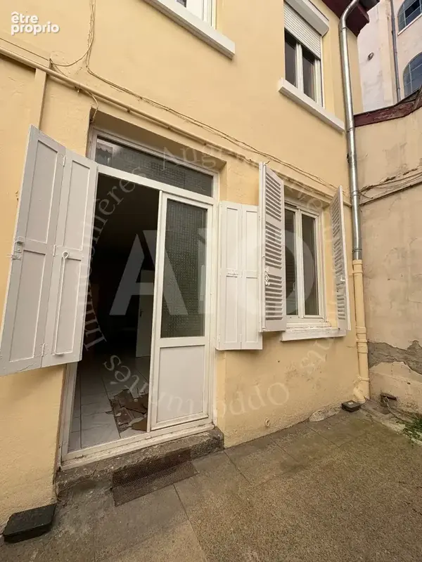 Studio d'une surface de 29m2 au RDC donnant sur cour - photo 8