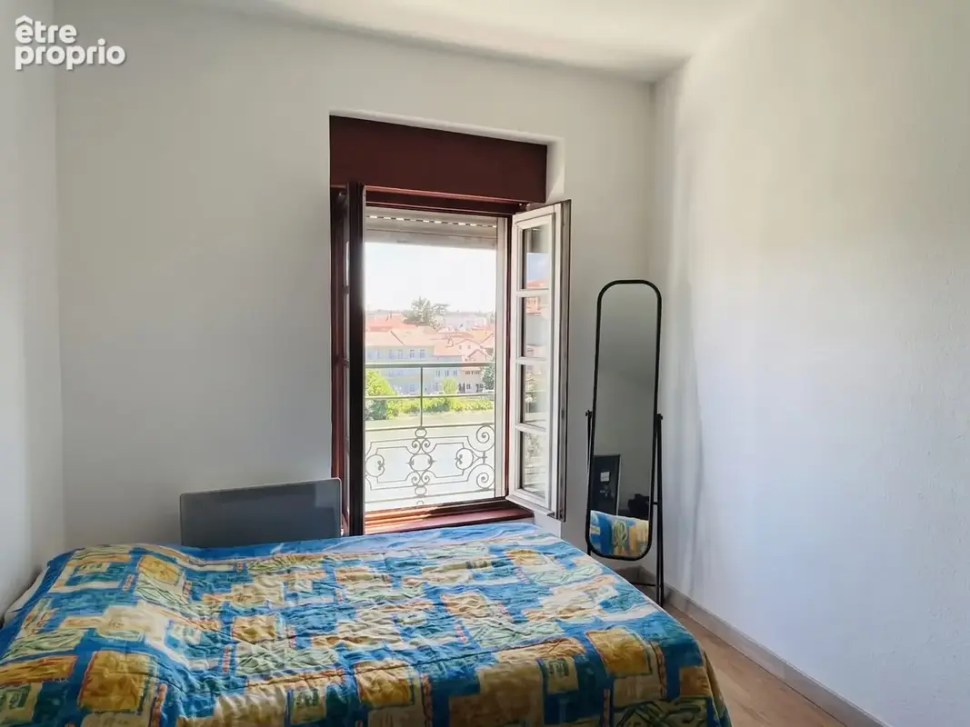 Appartement 37 m² à Romans-Sur-Isere  - photo 4