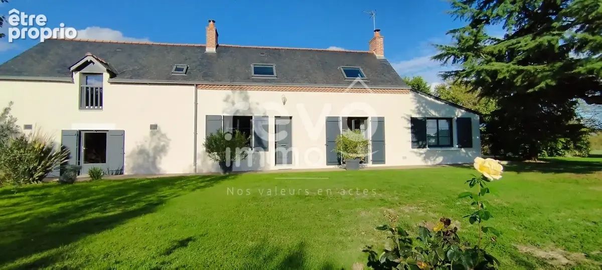 Mozé sur Louet, longère de charme entièrement restaurée sur un terrain 7750 m² - photo 2