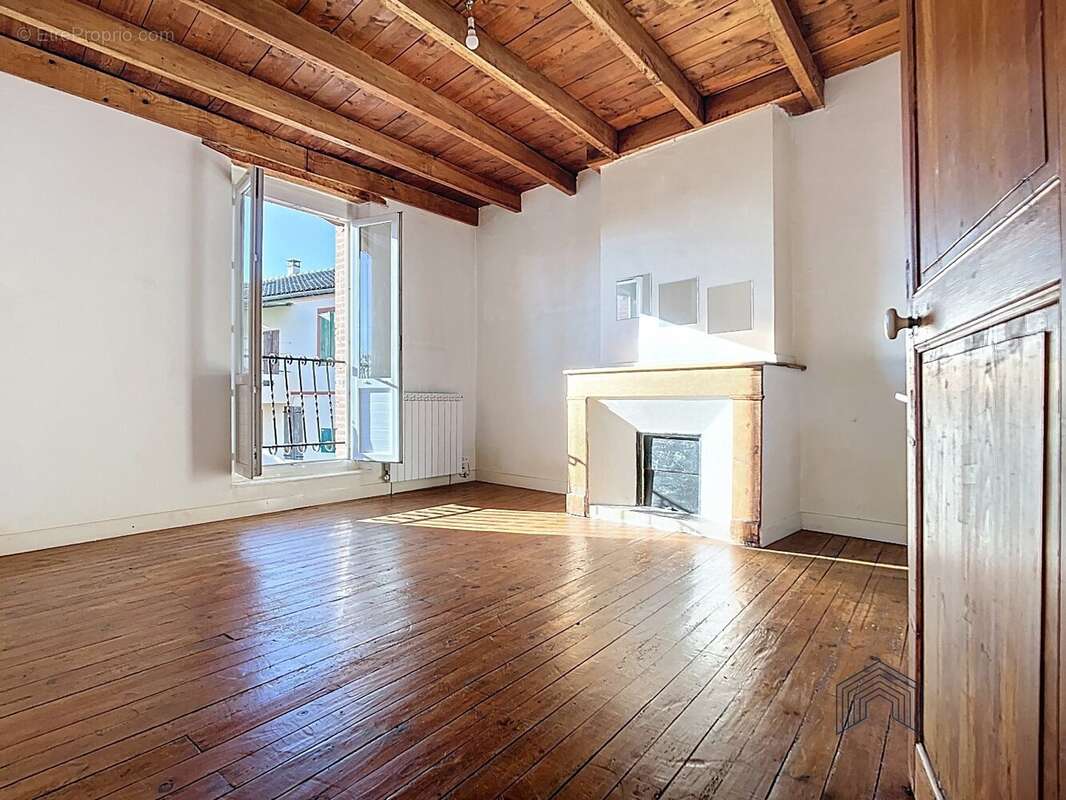 Maison à SAINT-SULPICE