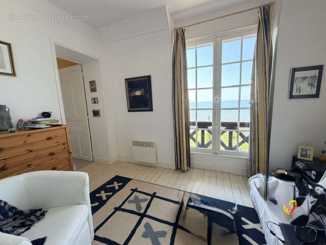 Appartement à TROUVILLE-SUR-MER