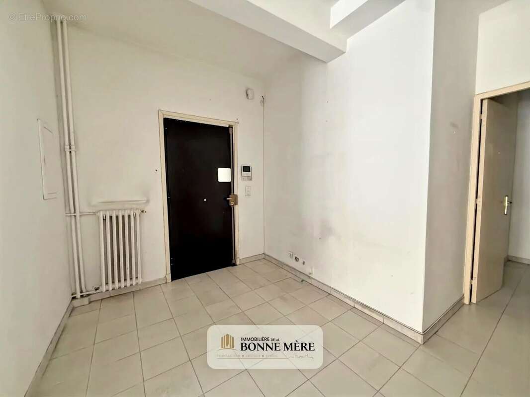 Appartement à MARSEILLE-2E