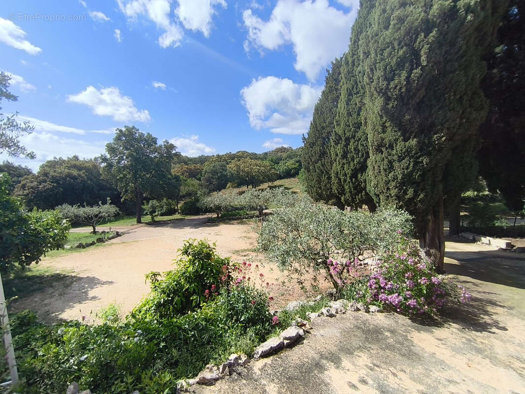 Maison à ROCHEFORT-DU-GARD