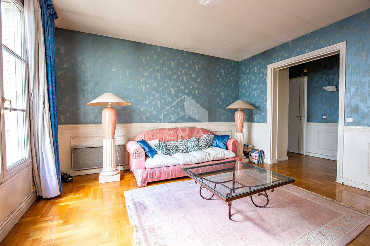 Appartement à PARIS-12E