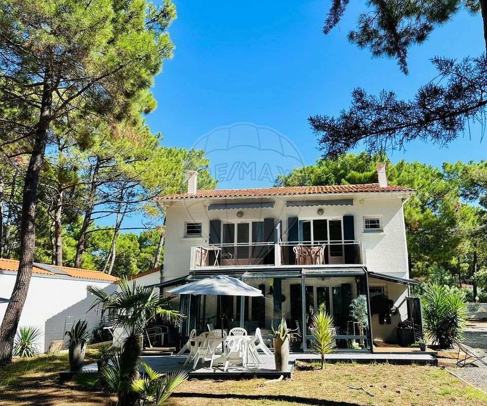 Appartement à LES MATHES