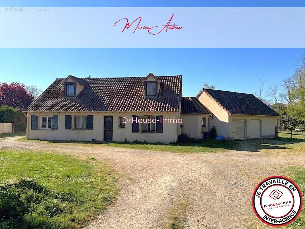 Maison à FLEURE