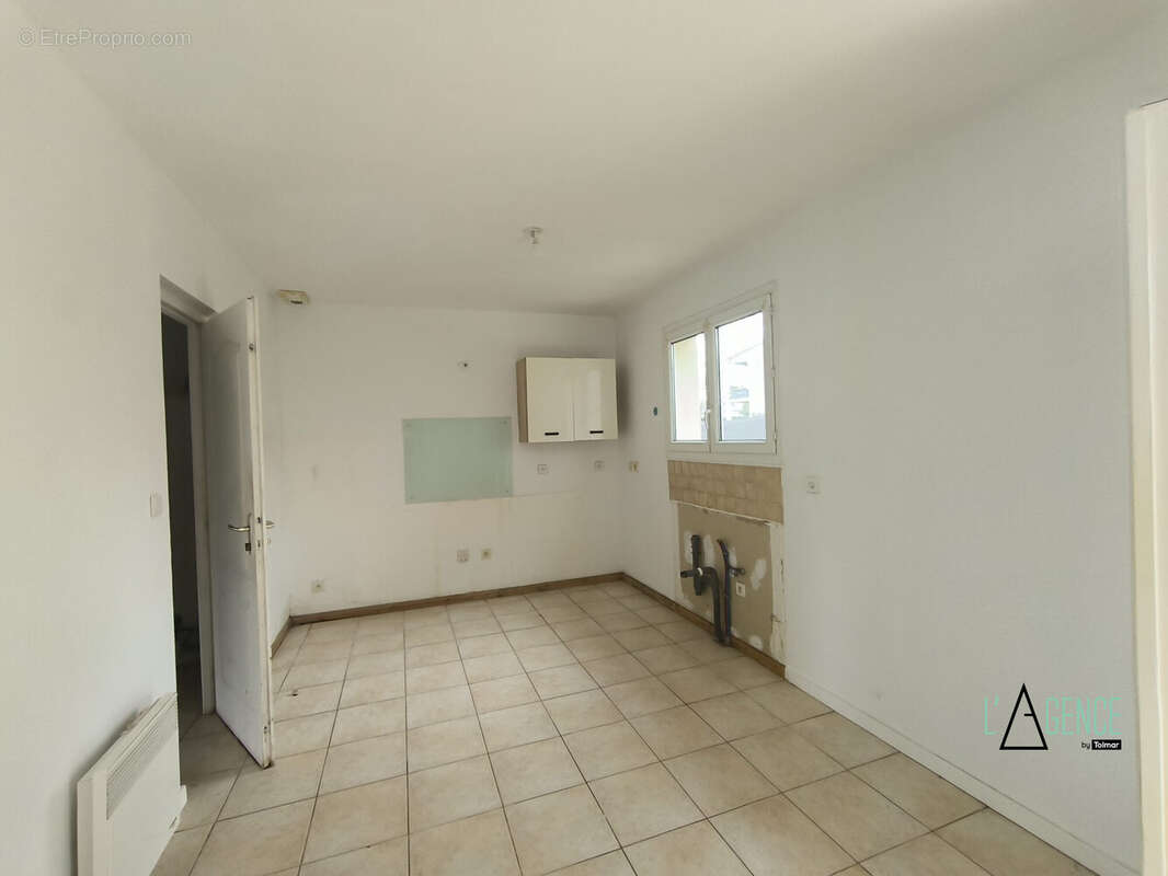 Maison à ETAULIERS