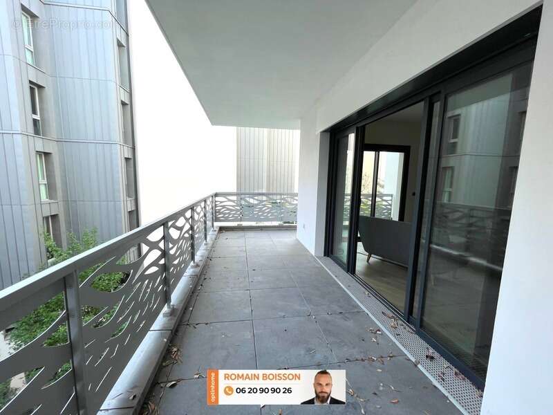 Appartement à PARIS-14E