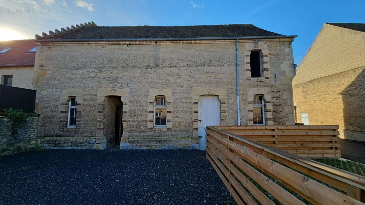 Maison à BIEVILLE-BEUVILLE