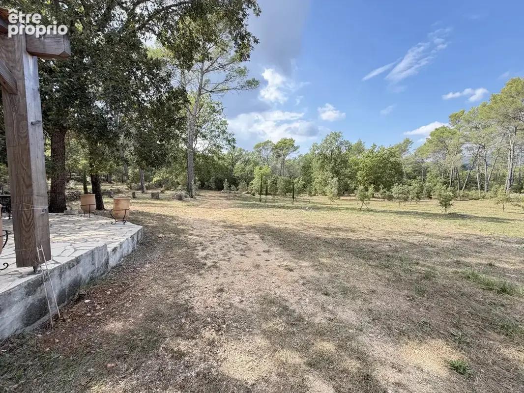 Callas – propriété en pierre sur 3,2 hectares – calme absolu - photo 9