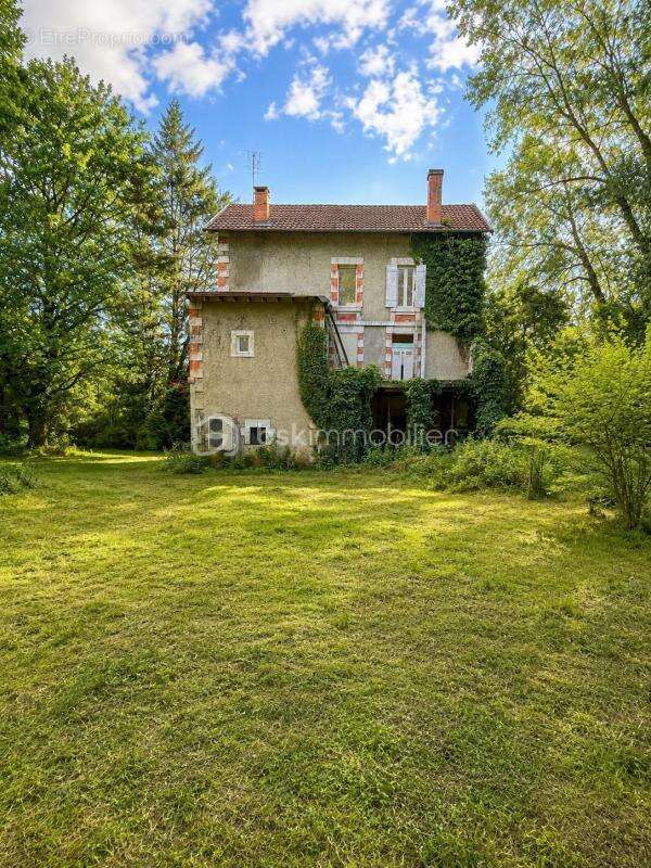 Maison à RAZAC-SUR-L'ISLE