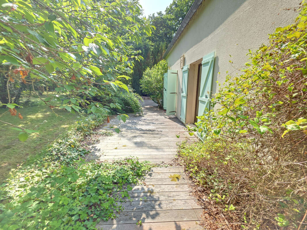 Maison à NOISY-SUR-ECOLE