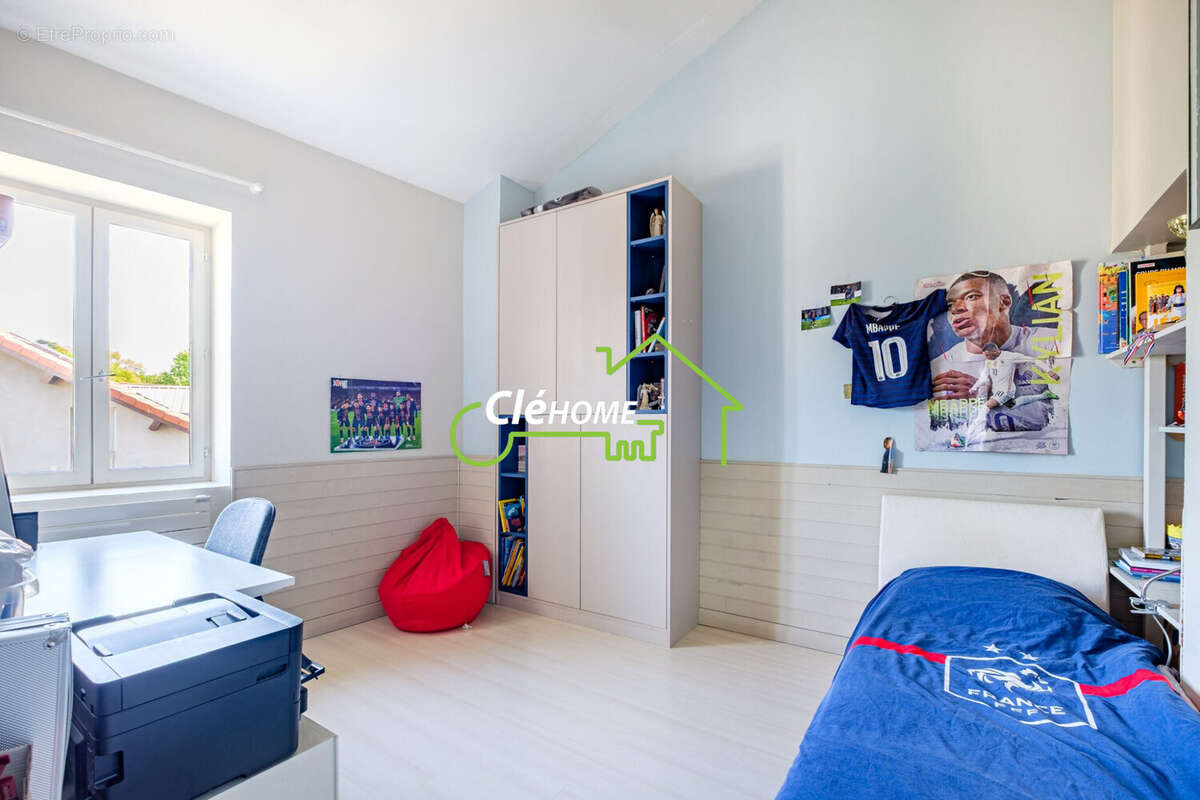 Appartement à TASSIN-LA-DEMI-LUNE