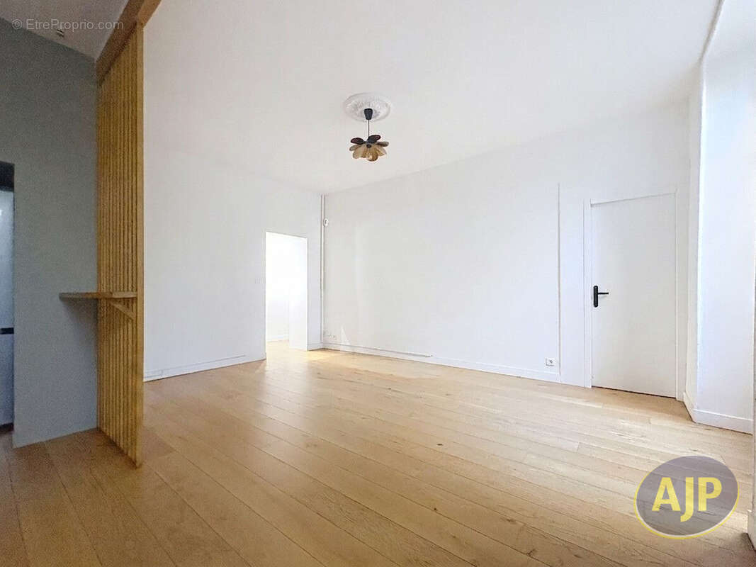 Nantes Dobrée / Sanitat : Un esprit « petite maison » avec jardin privatif - photo 9