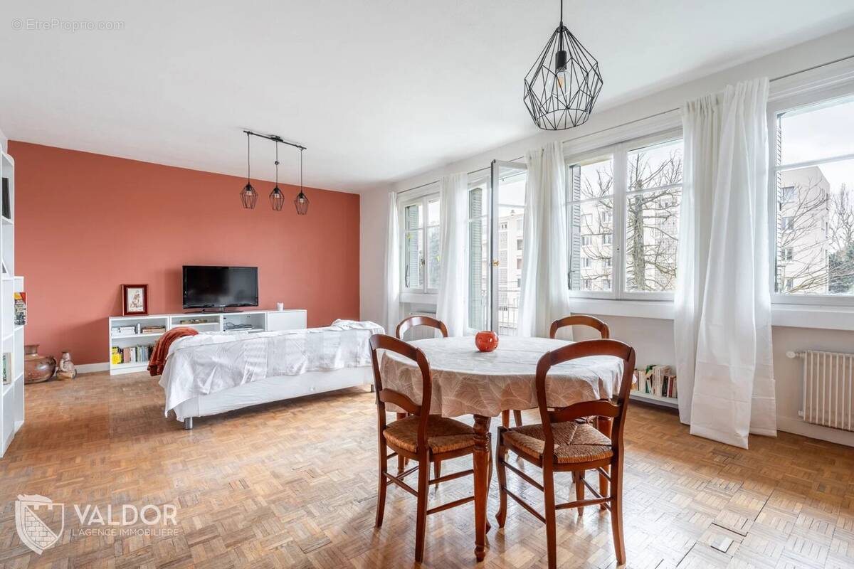 Appartement à LYON-9E