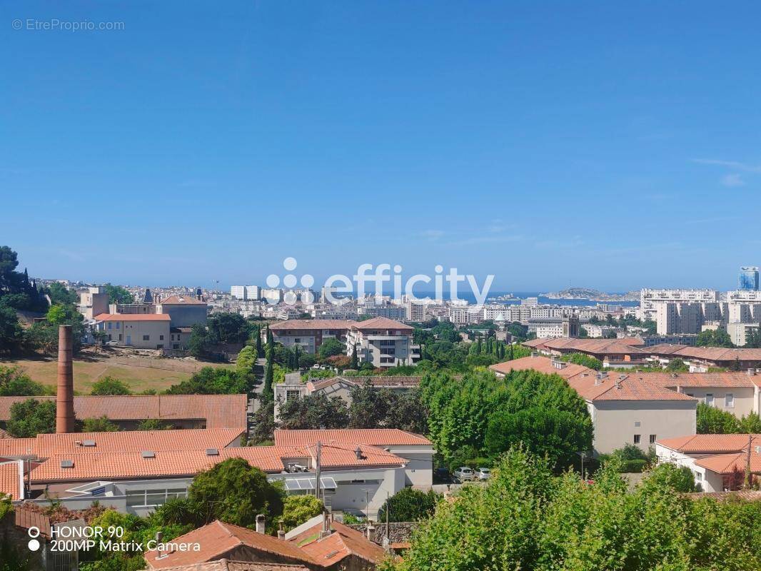 Appartement à MARSEILLE-14E
