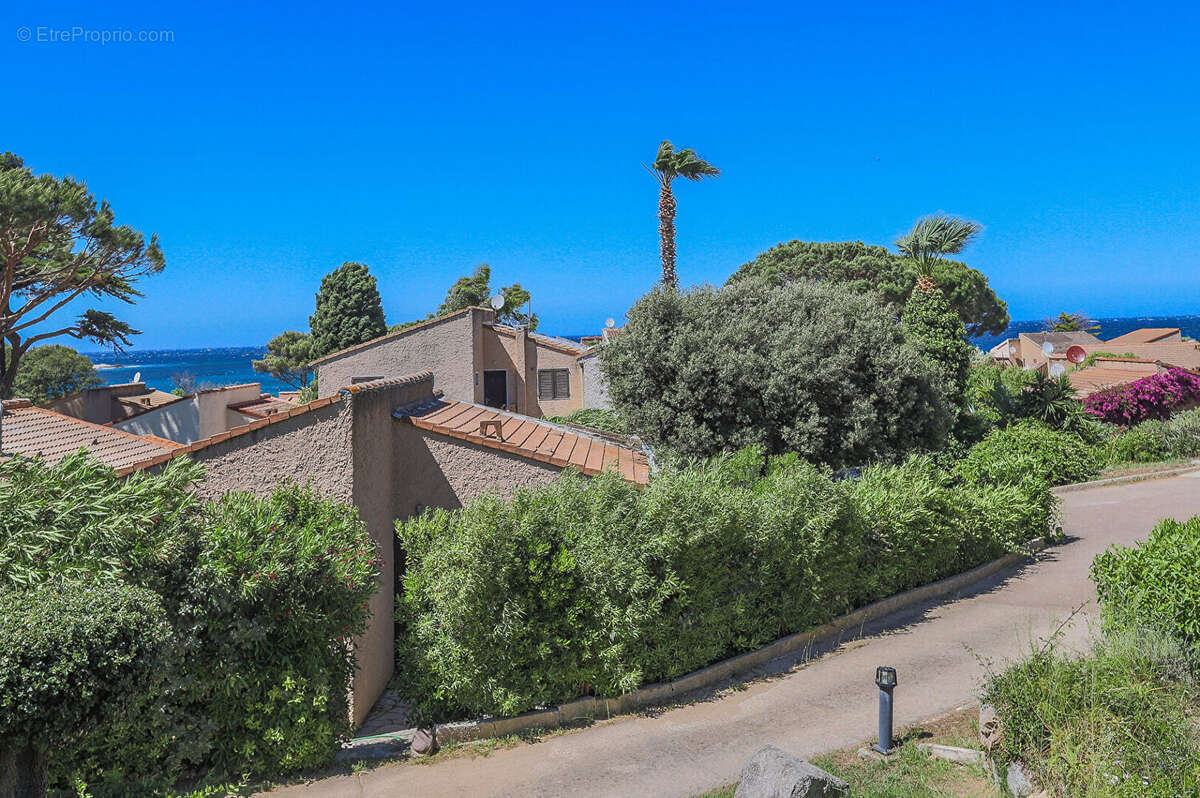 Duplex de charme T5  avec vue mer et accès plage à pied - photo 15