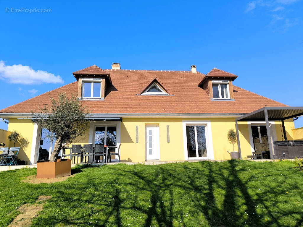 Maison à ELLON
