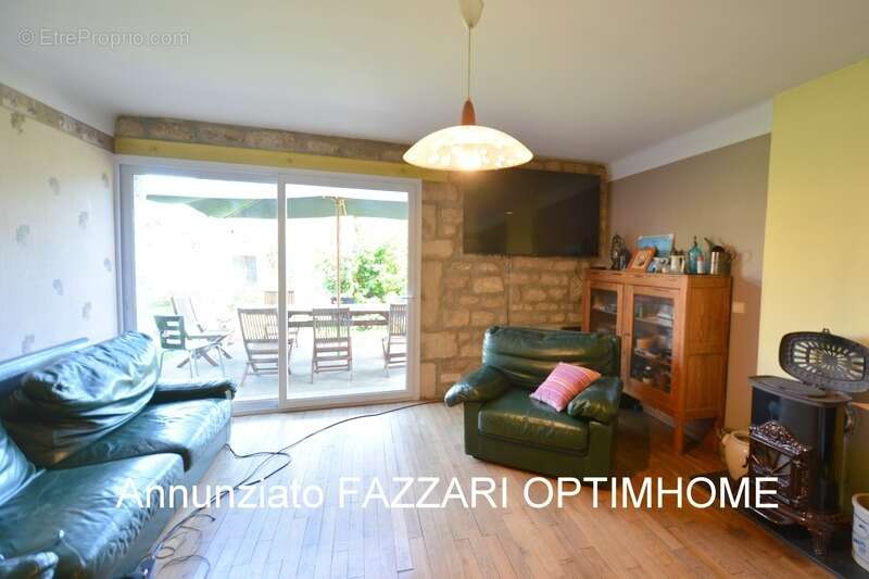 Maison à LUZY-SAINT-MARTIN