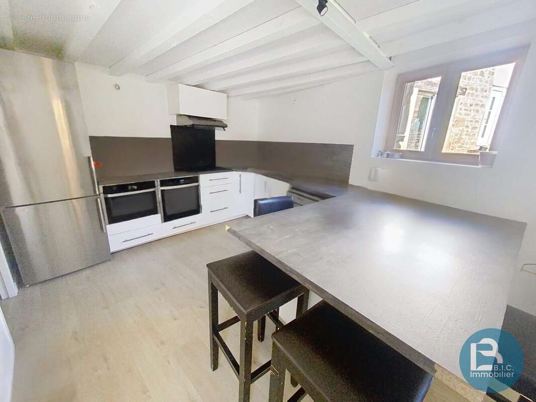 Appartement à SAINT-CYR-AU-MONT-D'OR