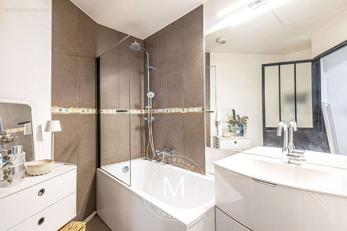 Appartement à MONTROUGE