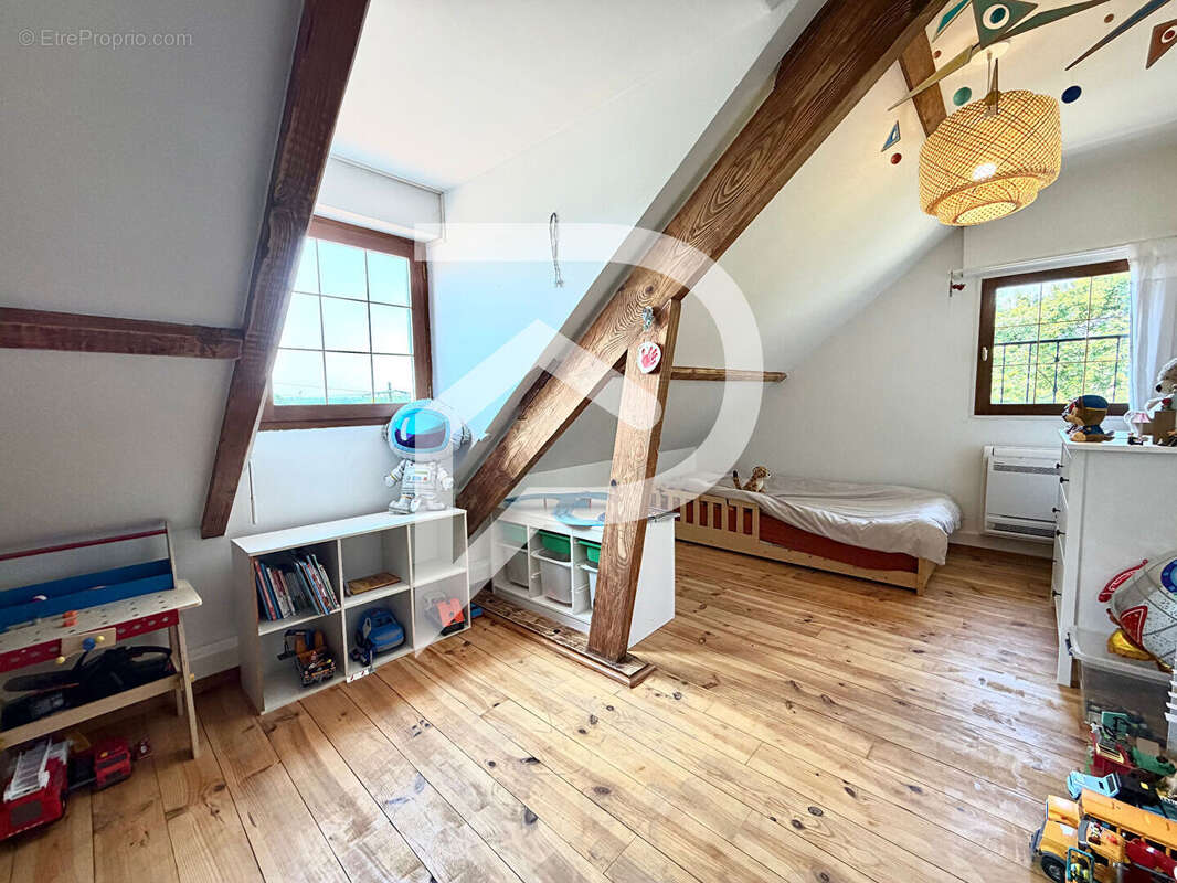 Maison Artix 7 pièces 139 m² - photo 13