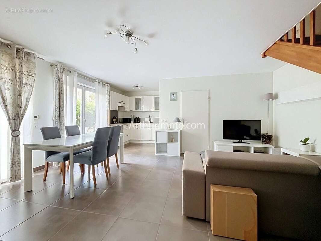 Appartement à LIMEIL-BREVANNES