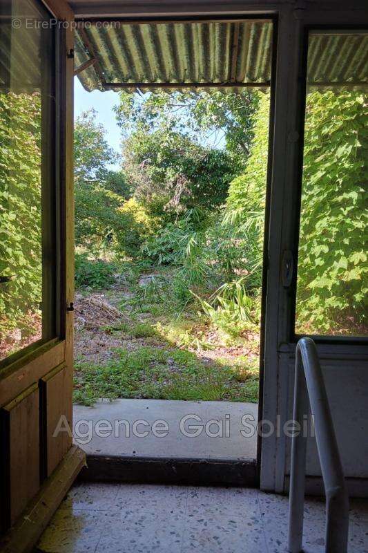 Maison à NISSAN-LEZ-ENSERUNE