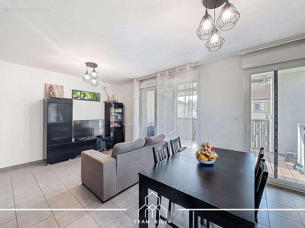 Appartement à FEYZIN