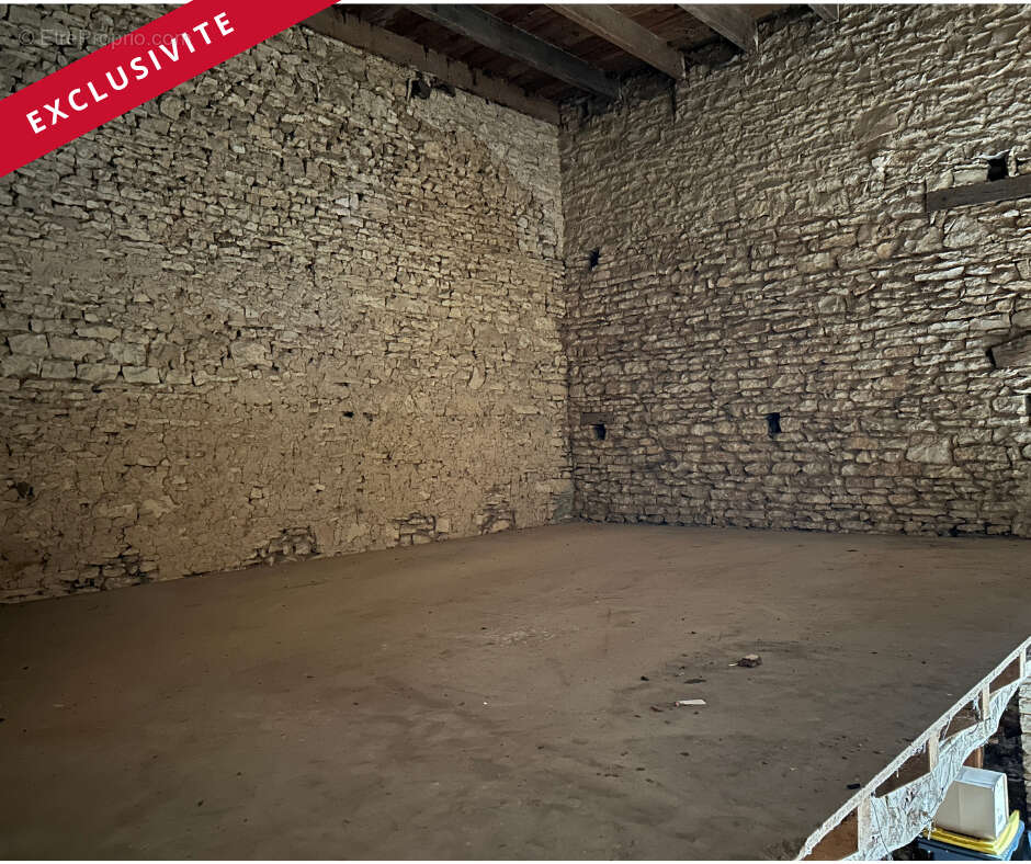 Maison à CHAMPNIERS