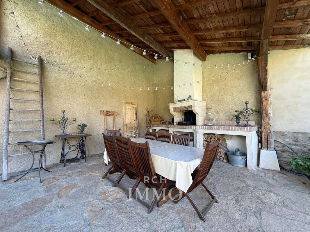 Maison à OYTIER-SAINT-OBLAS