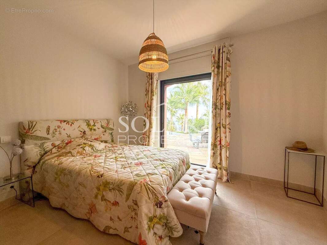 Maison à THEOULE-SUR-MER