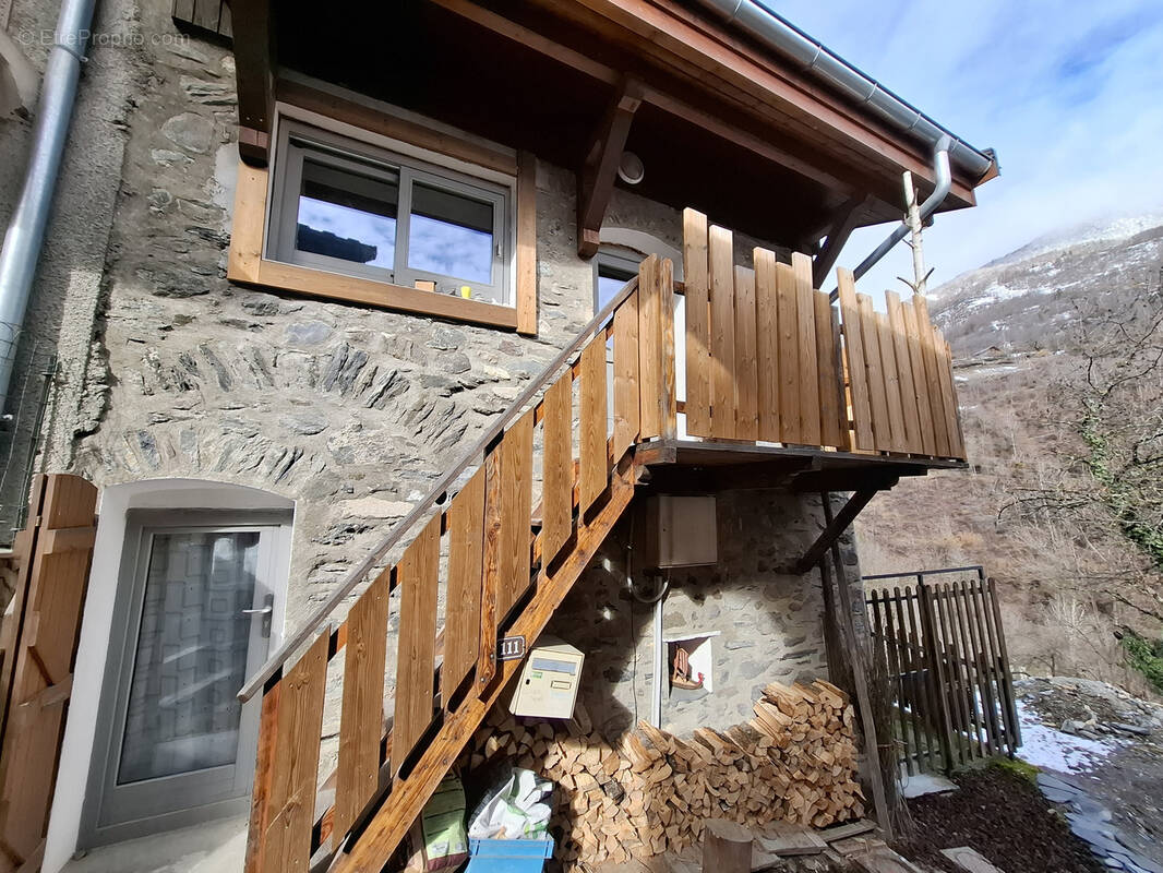 Maison à LA PERRIERE