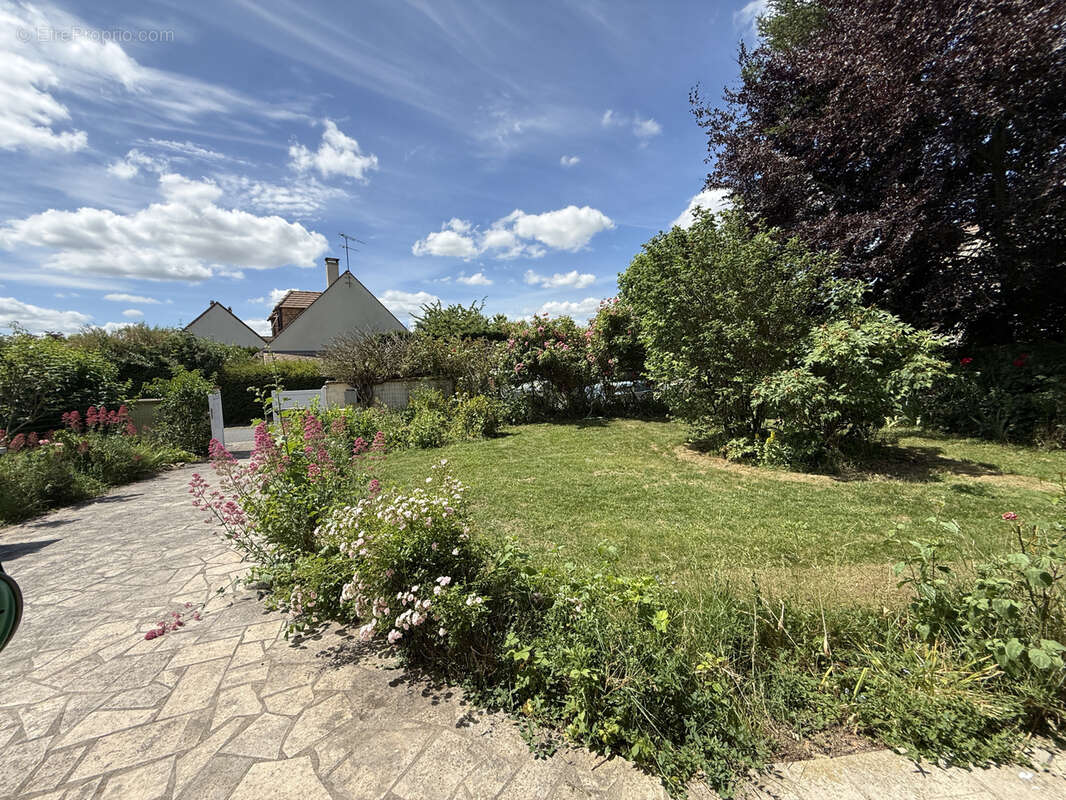 Maison à MONTEREAU-SUR-LE-JARD
